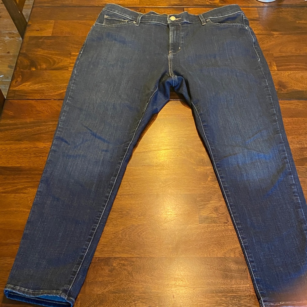 Levi’s 721 high-rise skinny jeans